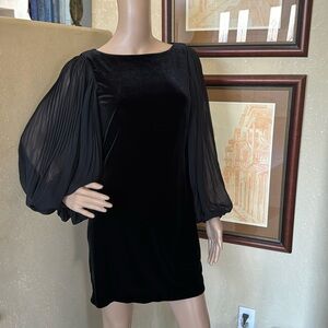 White House Black Market Holiday New Years Dress Black Velvet Sz 00